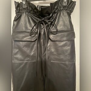 Elegant Black Faux Leather Pencil Skirt